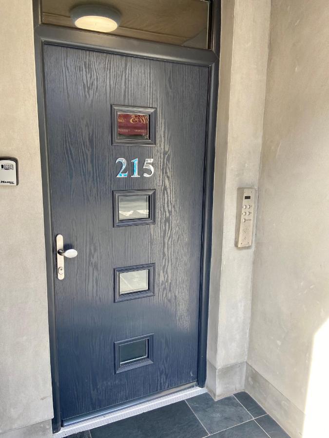 High Street, Stylish City Centre Apartment, 3 Bed بيرث المظهر الخارجي الصورة